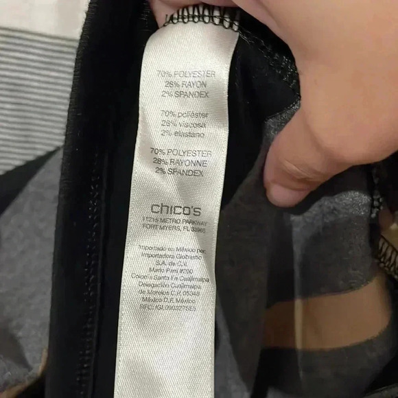Chico’s Zenergy Top Size 0/S - Picture 7 of 8